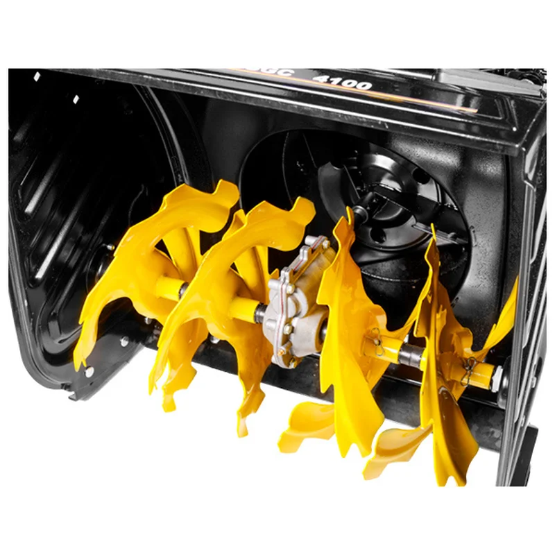 Бензиновый снегоуборщик Huter SGC 4100 (70/7/1) 6