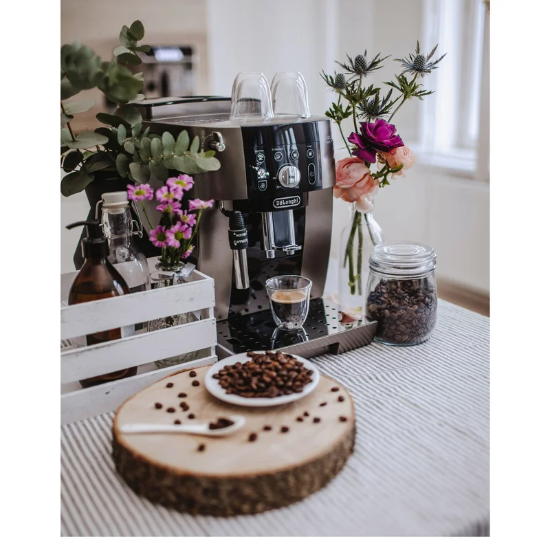 Кофемашина Delonghi ECAM-250.33.TB 6