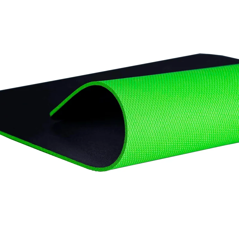 Игровой коврик Razer Gigantus V2 Control - Large (RZ02-03330300-R3M1) 3