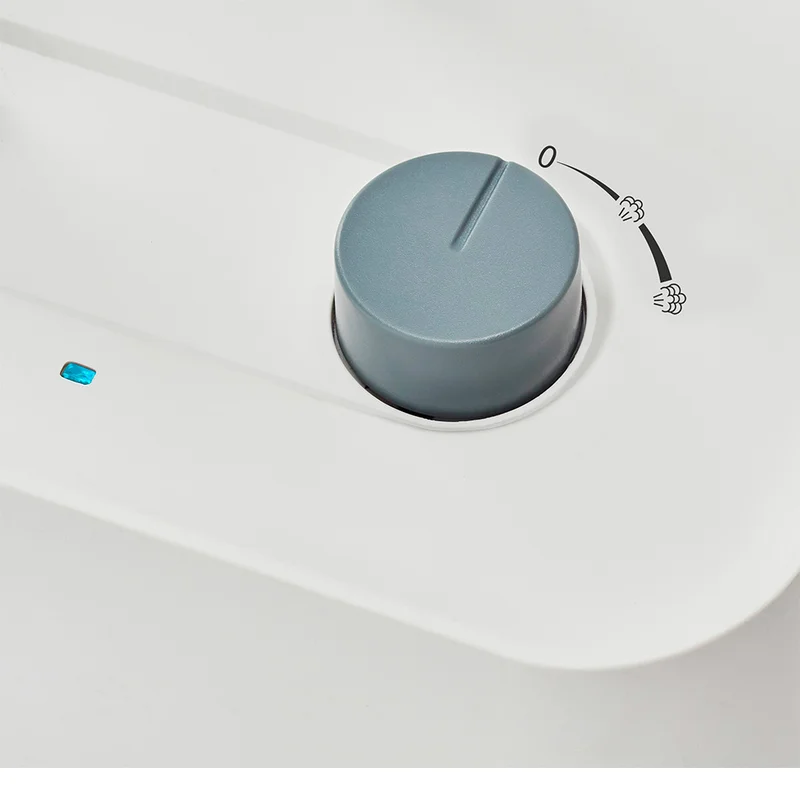 Отпариватель для одежды Polaris PGS-1820VA 4
