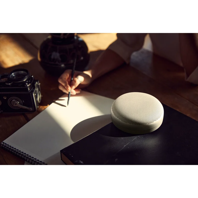 Колонки Bluetooth B&O BeoSound A1 2nd Gen, Gold Tone 8