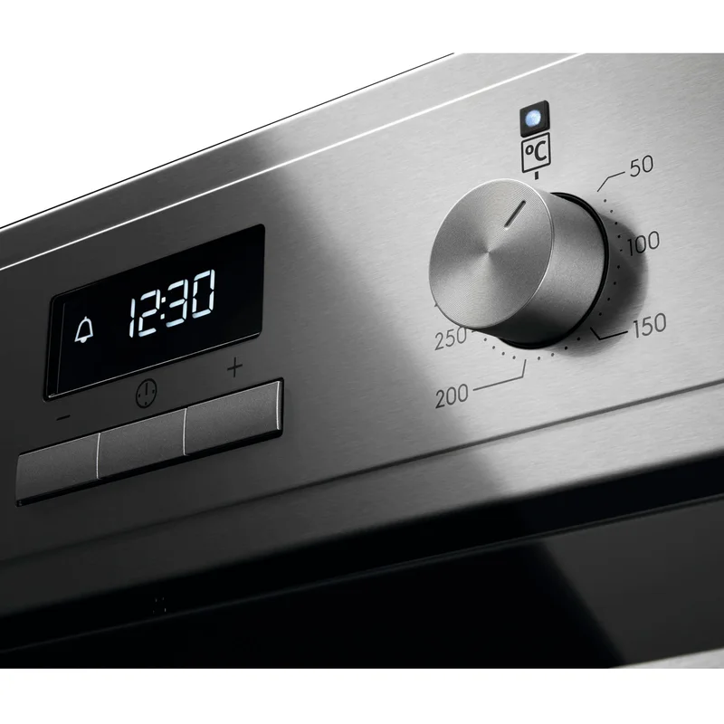 Встраиваемая духовка Electrolux EOD3H70X 3