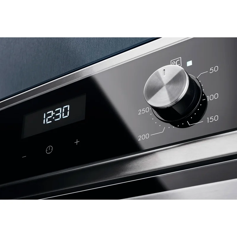 Встраиваемая духовка Electrolux EOF5C50BX 3