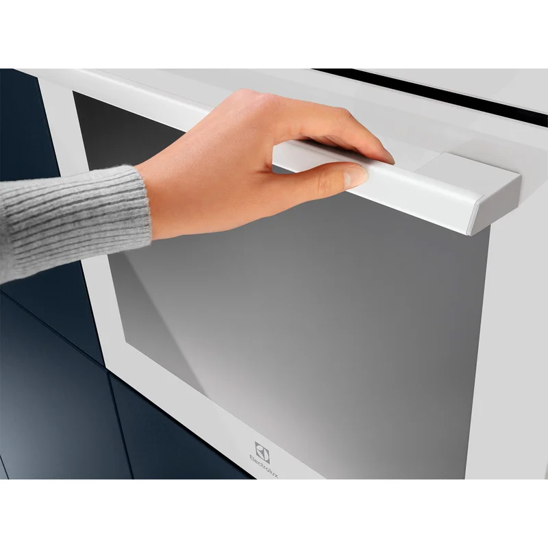 Встраиваемая духовка Electrolux EOF3H40BW 5
