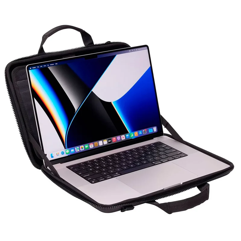 Чехол для MacBook® Pro 16" Thule Gauntlet, Black, полиуретан (TGAE-2357) 5