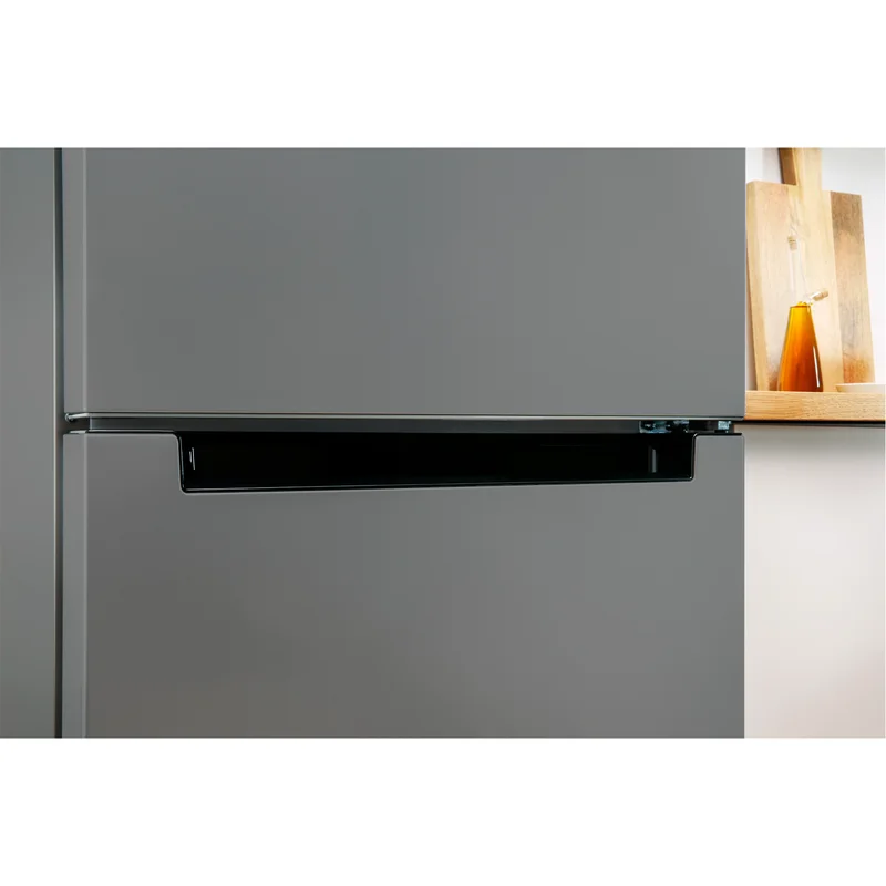 Холодильник Indesit DS 4200 G 7