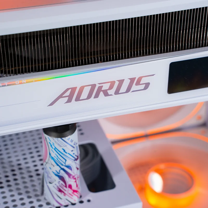 Игровой компьютер TechnoGaming 270(AR7-9800X3D/RTX5090 32GB/D5 64GB/SSD 3TB/X870 AORUS STEALTH ICE/C500P) 17