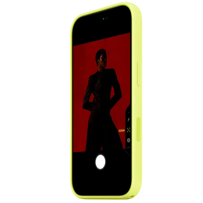 Чехол для смартфона iPhone 17 Pro Silicone Case with MagSafe – Neon Yellow (MGFF4ZM/A) 4