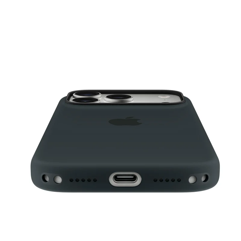 Чехол для смартфона iPhone 17 Pro Silicone Case with MagSafe – Black (MGFK4ZM/A) 5